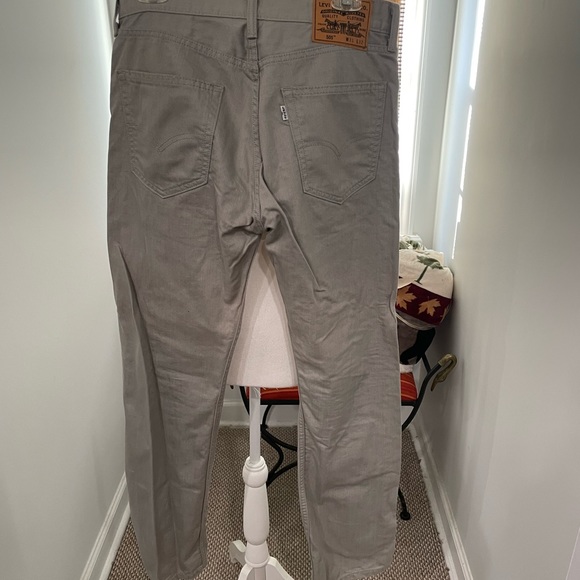 LEVI'S GRAY DENIM - Picture 3 of 4